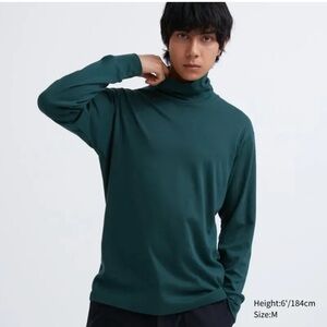 NWT Uniqlo Dark Green Long-Sleeve Turtleneck